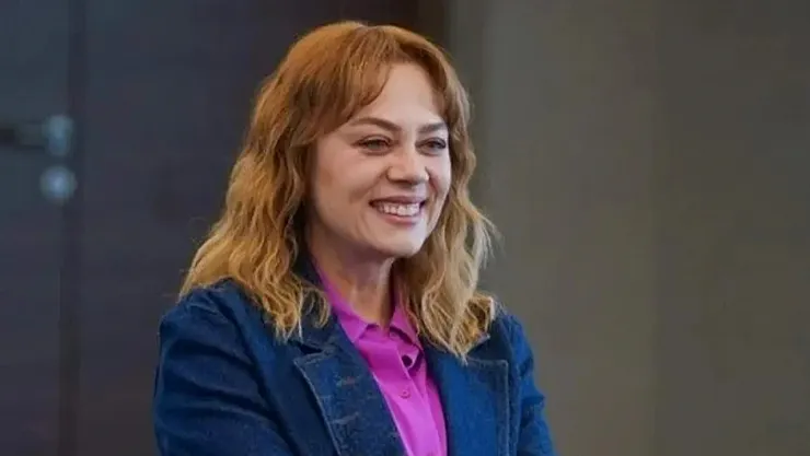 Demet Evgar Nasıl Ünlü Oldu?
