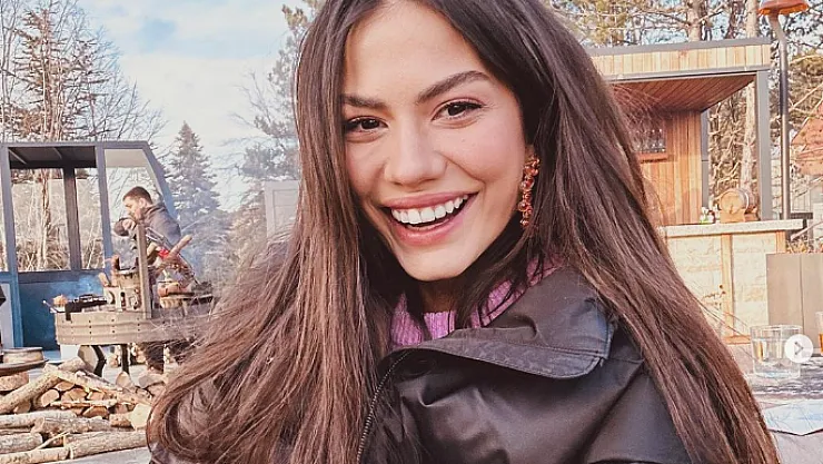 Demet Özdemir, Hangi Okuldan Mezun?