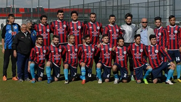 Demir İsce mermerini çatlattı – Kocatepe Gazetesi