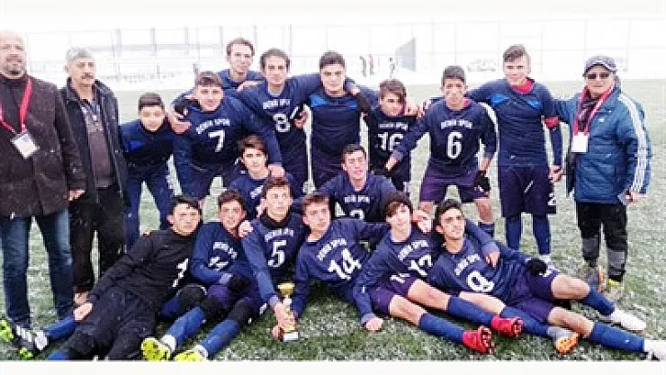 Demir U-17'lerde şampiyon – Kocatepe Gazetesi
