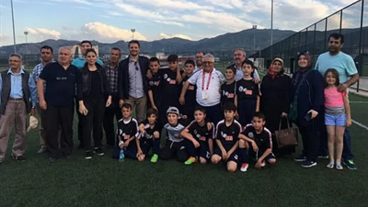 Demirspor Yaz Futbol Okulu başlıyor