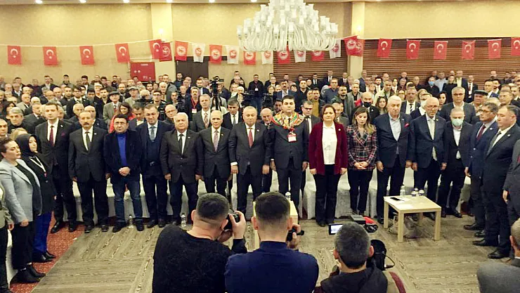Demokrat Parti’nin yeni yönetimi belli oldu