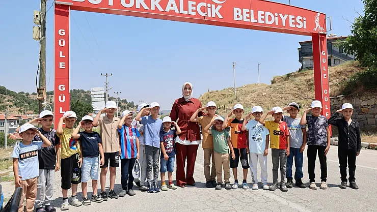 Devlet Ana, Büyükkalecik'te Çocukların Yüzünü Güldürdü