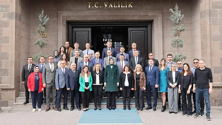 Devlet Ana Valilik Çalışanlarıyla Bayramlaştı