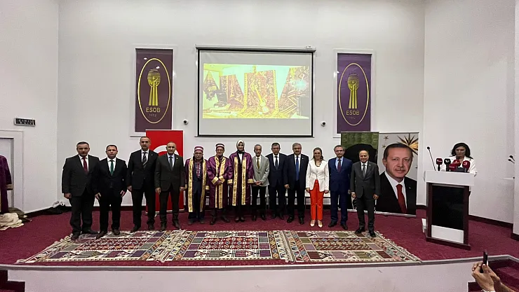 Devlet Ana'ya Ahilik Kaftanı