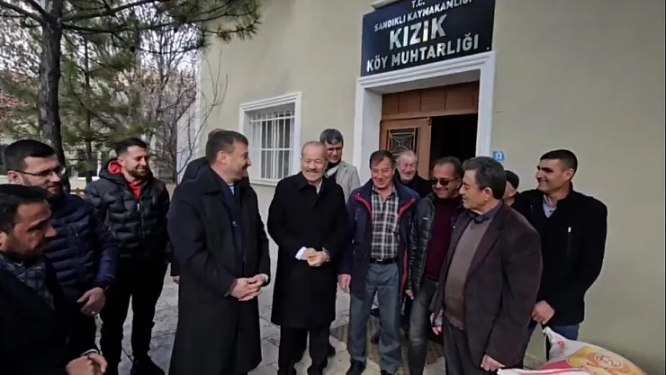 'Devlet Beyimiz'in Kampanyası, Sandıklı'da Devam Ediyor'