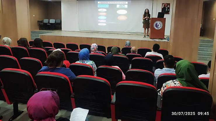 Devlet Hastanesi'nİn Yeni Personeline Uyum Eğitimi Verildi