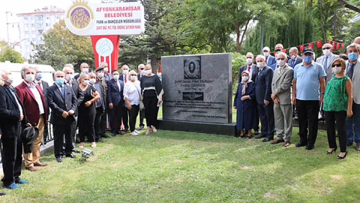 Devre arkadaşlarından Şehit'e vefa