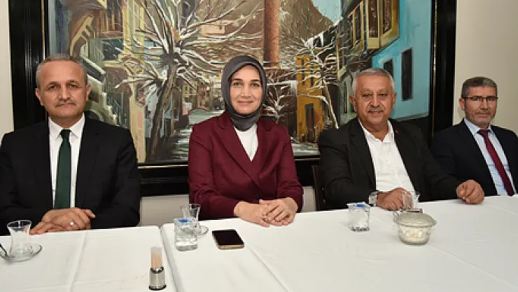 Din görevlileri bir araya geldi