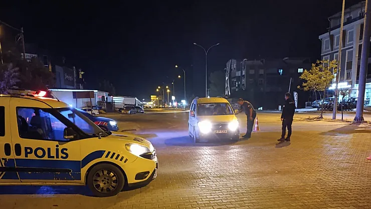 Dinar'da Emniyet Ve Jandarmadan Huzur Uygulaması