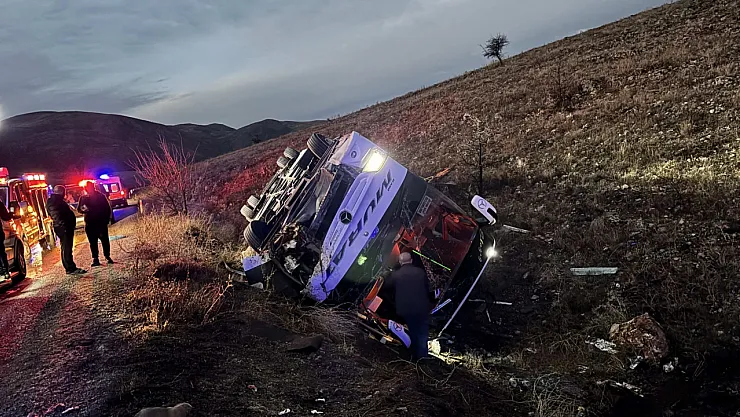Dinar Yolu Kana Bulandı: 2 Ölü, 21 Yaralı
