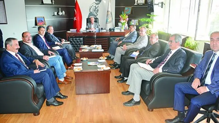 Dinar'da birim amirleri toplandı – Kocatepe Gazetesi