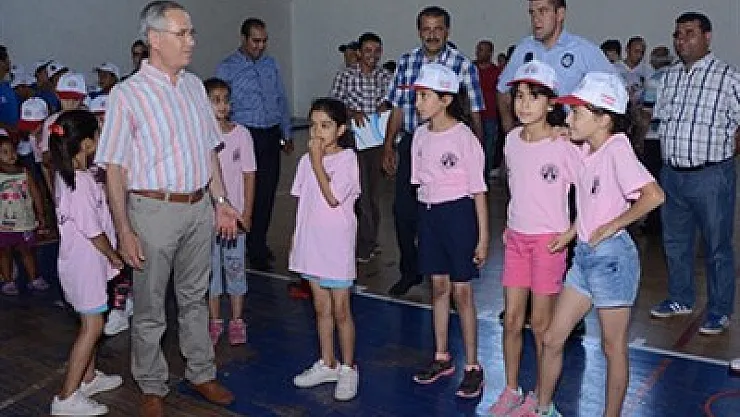 Dinar'da ilçe Spor Merkezi açıldı