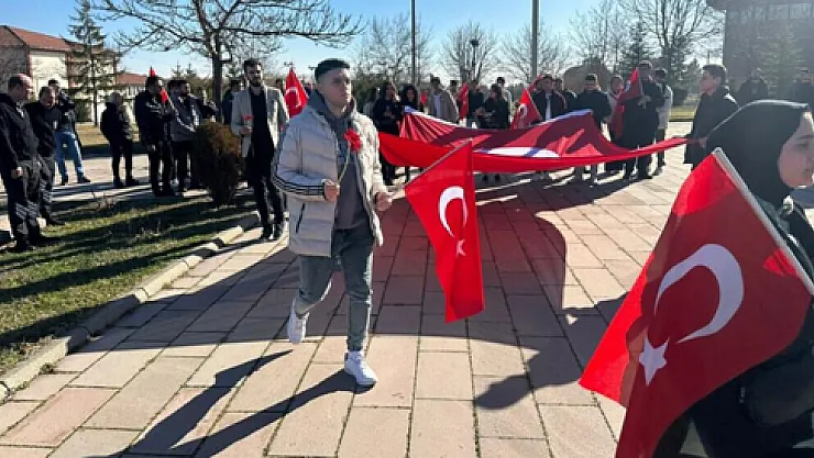 DPÜ Öğrencileri Şehitler İçin Yürüdü