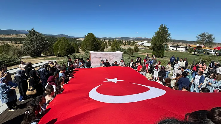 Dumlupınar'da Geleneksel Piknik Şöleni