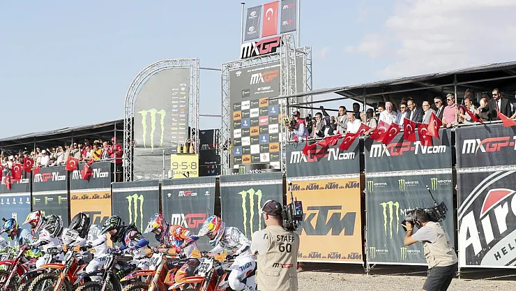 Dünya basını Afyon'u ve Türkiye'yi övdü