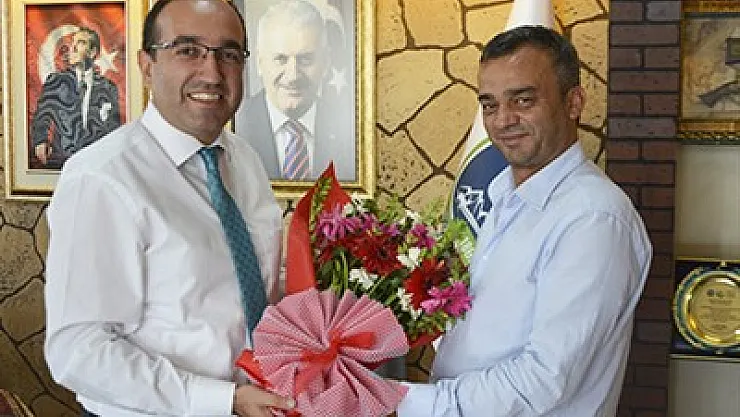 Ece Mahallesi, Çöl'e teşekkür etti