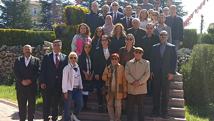 Eczacı Varsa Hayat Var!