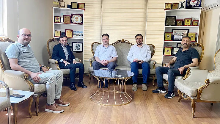 Eğitim Bir-Sen'den Kocatepe'ye Destek: Baskı, Zulüm Boyutunu Aldı