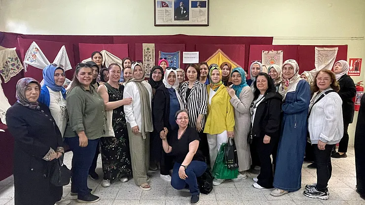 Elde Türk İşlemeleri Sergisi'ne Büyük İlgi