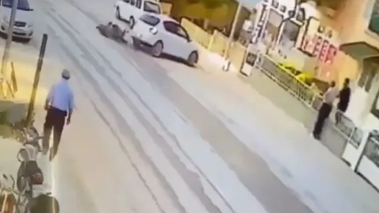 Emet’teki motosiklet kazası kameralara yansıdı