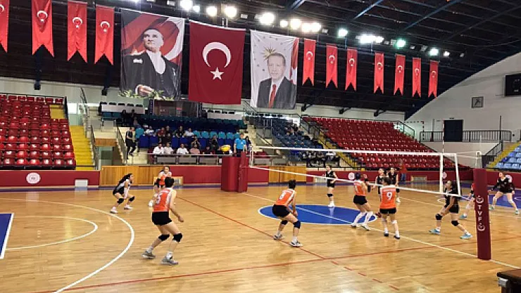 Emirdağ'ın kızları 2. Ligde