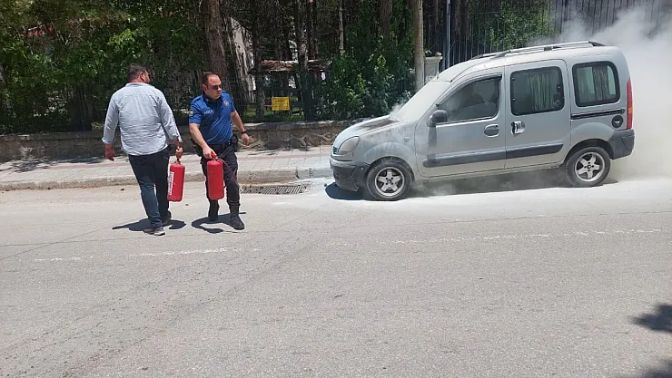 Emniyet Önünde Alevler Yükseldi!