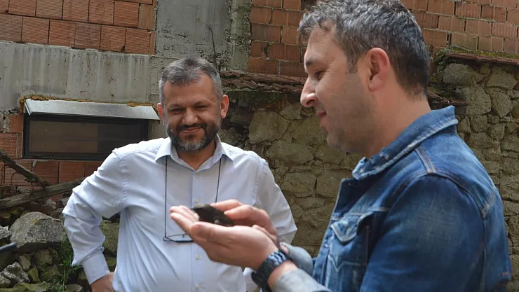 Ender görünen Ebabil kuşu iş yerine ikinci kez geldi