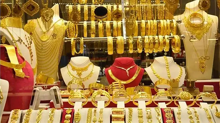 Enes kuyumculukta yüzde 50 indirim