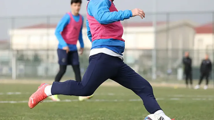 Erhan gol krallığı yarışında