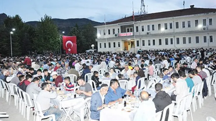 Erkmen Belediyesi geleneği bozmadı – Kocatepe Gazetesi