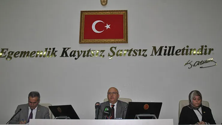 Erkmen Belediyesi'nden spor salonuna bedelsiz devir