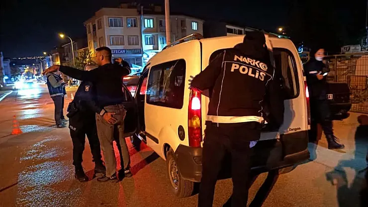 Eskişehir'de Geniş Çaplı Asayiş Ve Trafik Uygulaması
