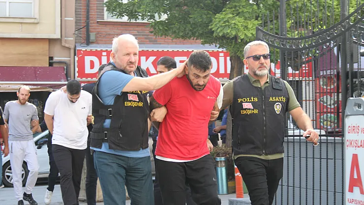 Eskişehir'deki Silahlı Saldırının Şüphelileri Hakim Karşısında