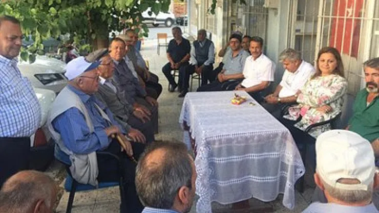 'Esnafta, çiftçide, işadamında para yok'