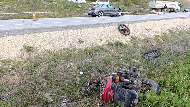 Feci Kazada Motosiklet Sürücüsü Hayatını Kaybetti