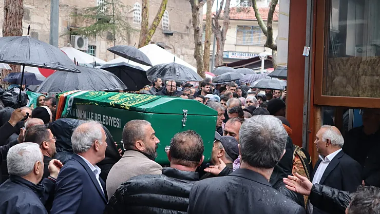 Fethi Yaşar, Oğlunu Memleketi Sandıklı'da Ebediyete Uğurladı