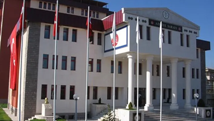 FETÖ'de 2 ceza 1 yetkisizlik daha
