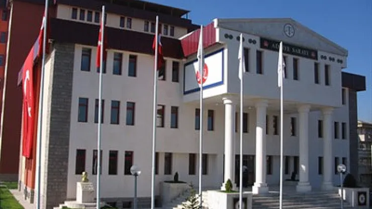 FETÖ'de 7 beraat, 5 ceza, 1 yetkisizlik daha