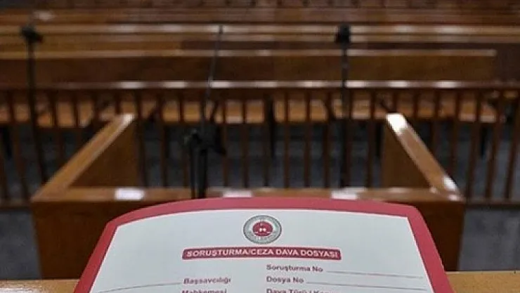 FETÖ'de 8 ceza, 4 beraat