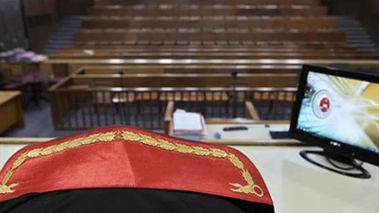 FETÖ'de ilk 6 ayda 327 karar