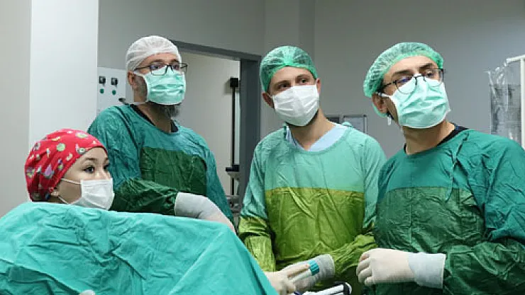 Fuar Hastanesi'nde bir günde  2 tüp mide operasyonu yapıldı