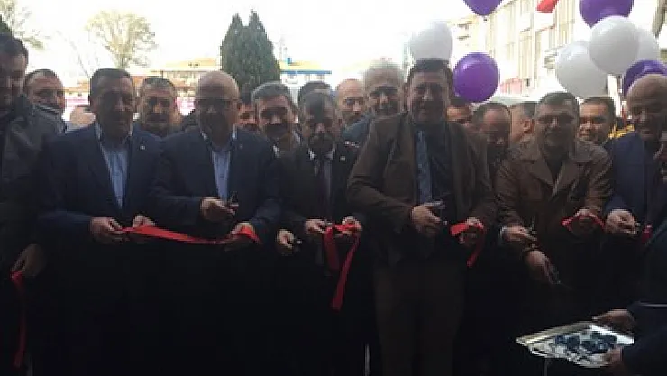 Gamze Çiçekçilik yeni mekanında – Kocatepe Gazetesi