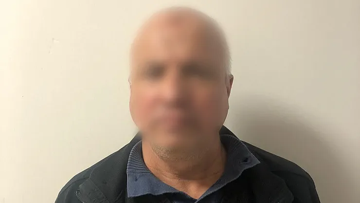 Gardroptan FETÖCÜ çıktı