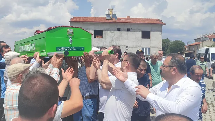 Gazeteci Uçmak'ın, Babası Son Yolculuğuna Uğurlandı