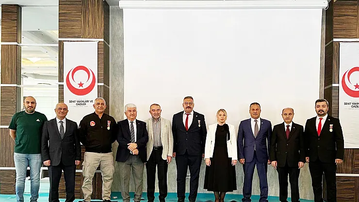 Gaziler, Cumhurbaşkanı Başdanışmanları İle Görüştü