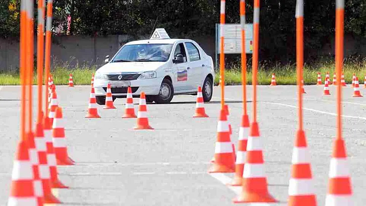 Geçmişten Günümüze Ehliyetin Zorlu Yolculuğu