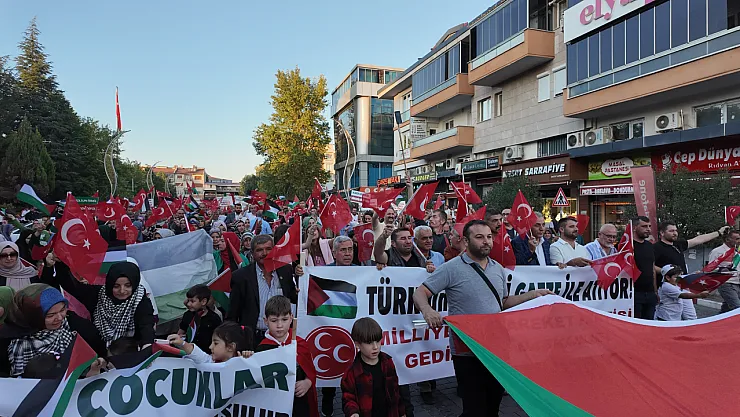 Gediz'de Filistin'e Destek Yürüyüşü: 'Zulme Karşı Susmayacağız'