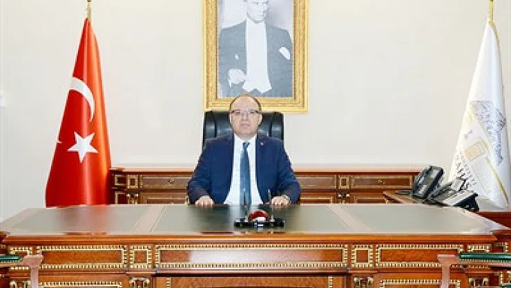 “Geleneklerimizde yaşlıya hürmet var” – Kocatepe Gazetesi