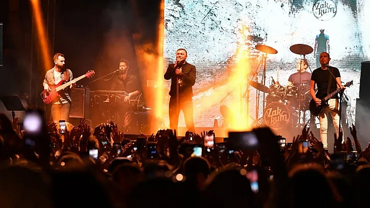 Gençler Zakkum'la coştu – Kocatepe Gazetesi